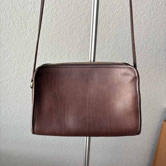 Coach Handbags - Vintage Coach Sutton Bag